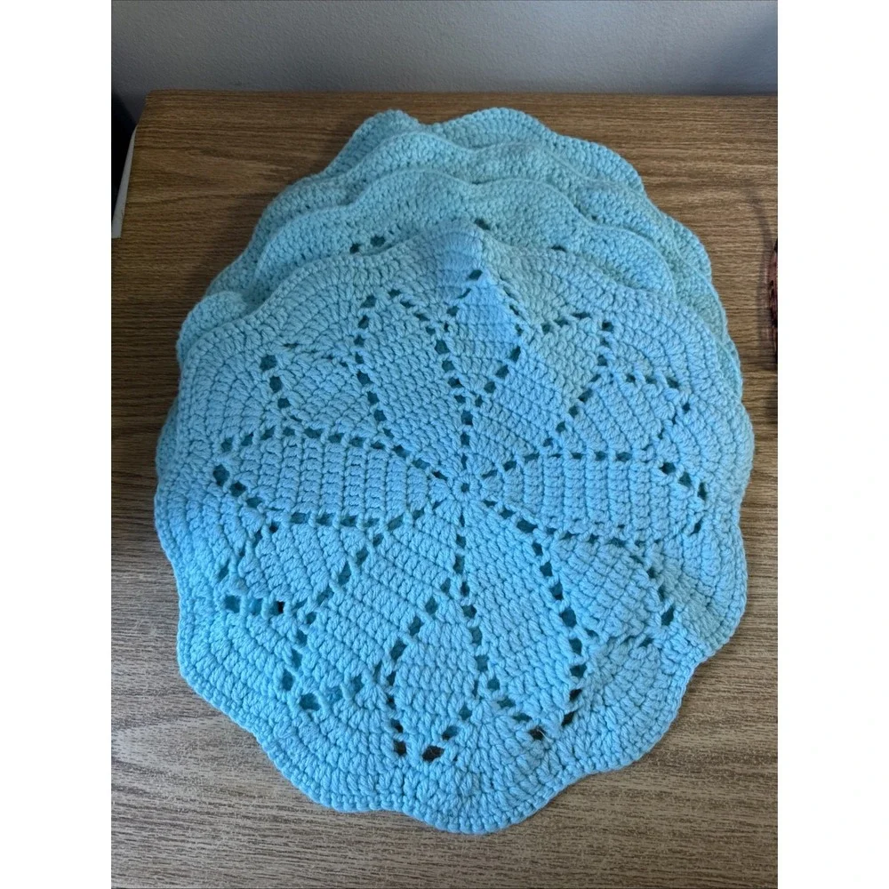 Set Of 4 Round Star-burst Style Crocheted Placemats